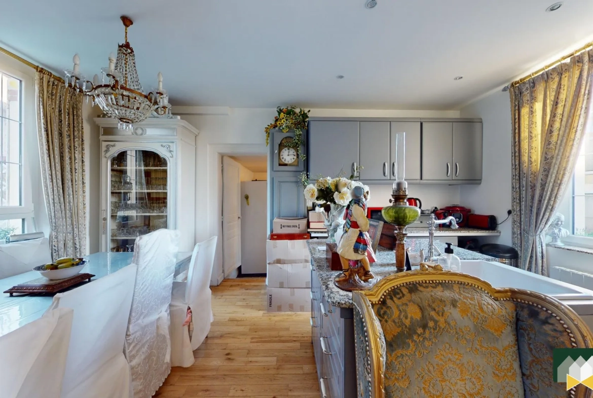 Maison de ville à vendre à Châteauneuf-en-Thymerais avec jardin et garage – 80 m² 