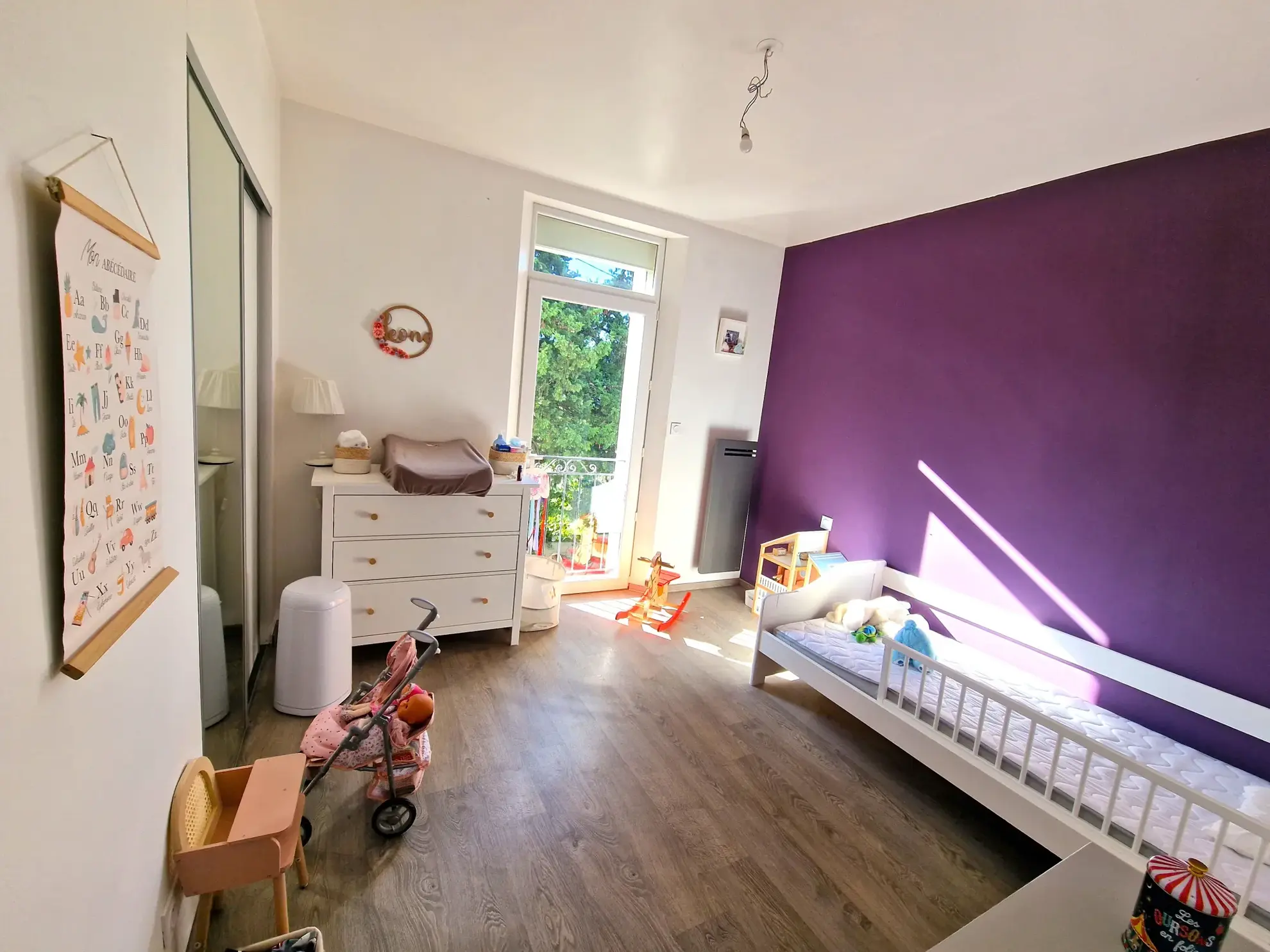 Maison rénovée de 97 m² à Montélimar avec jardin et garage 