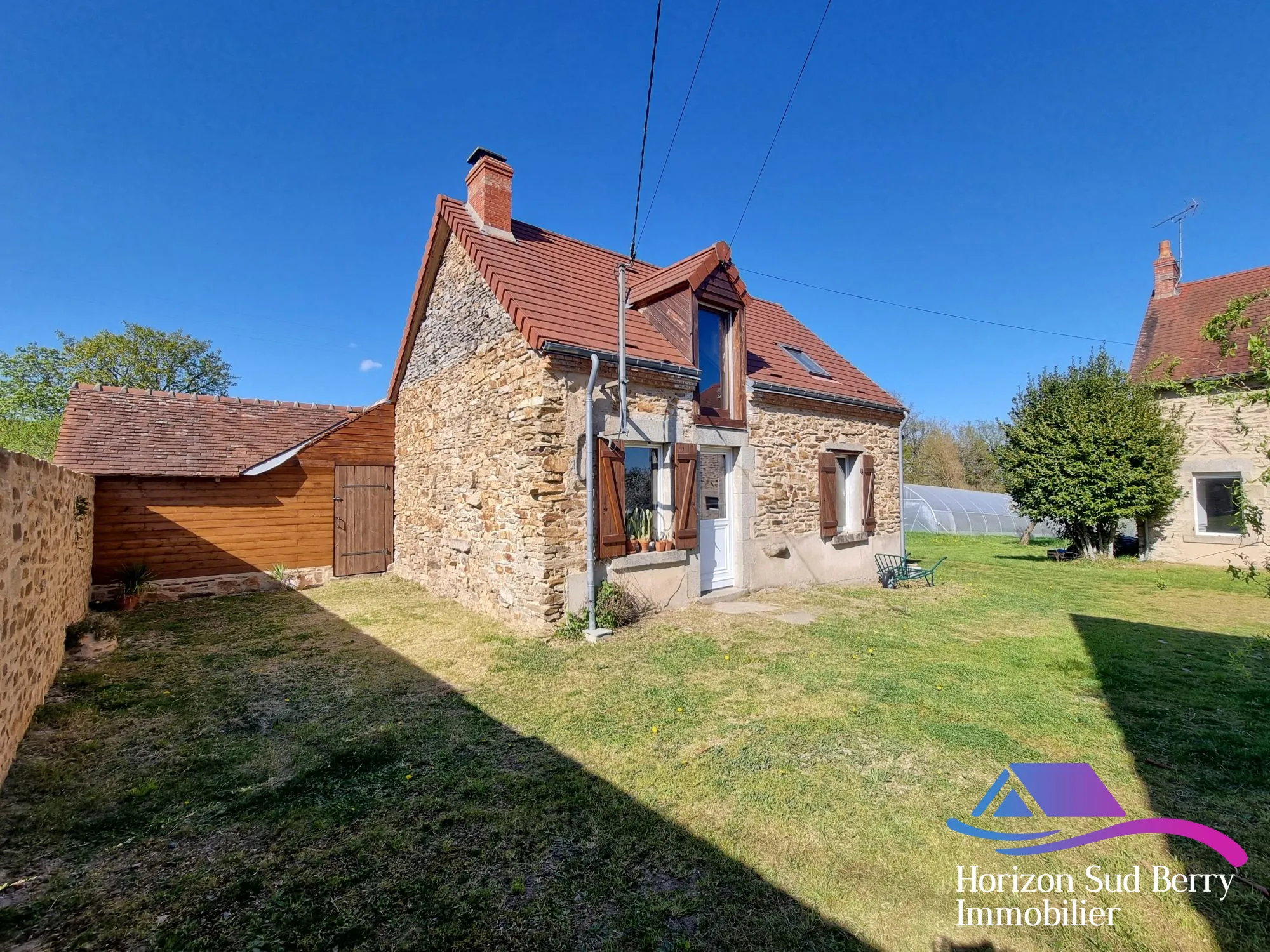 maison d'habitation Belle propriété de campagne avec maison, grange et terrain à Pouligny-Notre-Dame 