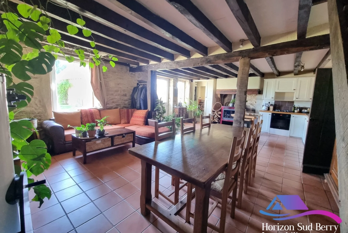 sam Belle propriété de campagne avec maison, grange et terrain à Pouligny-Notre-Dame 