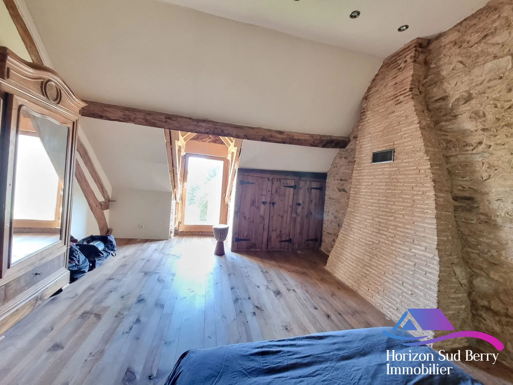 chb2 Belle propriété de campagne avec maison, grange et terrain à Pouligny-Notre-Dame 