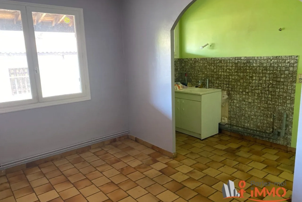 Spacieux appartement T4 avec terrasse à Chazelles-sur-Lyon 