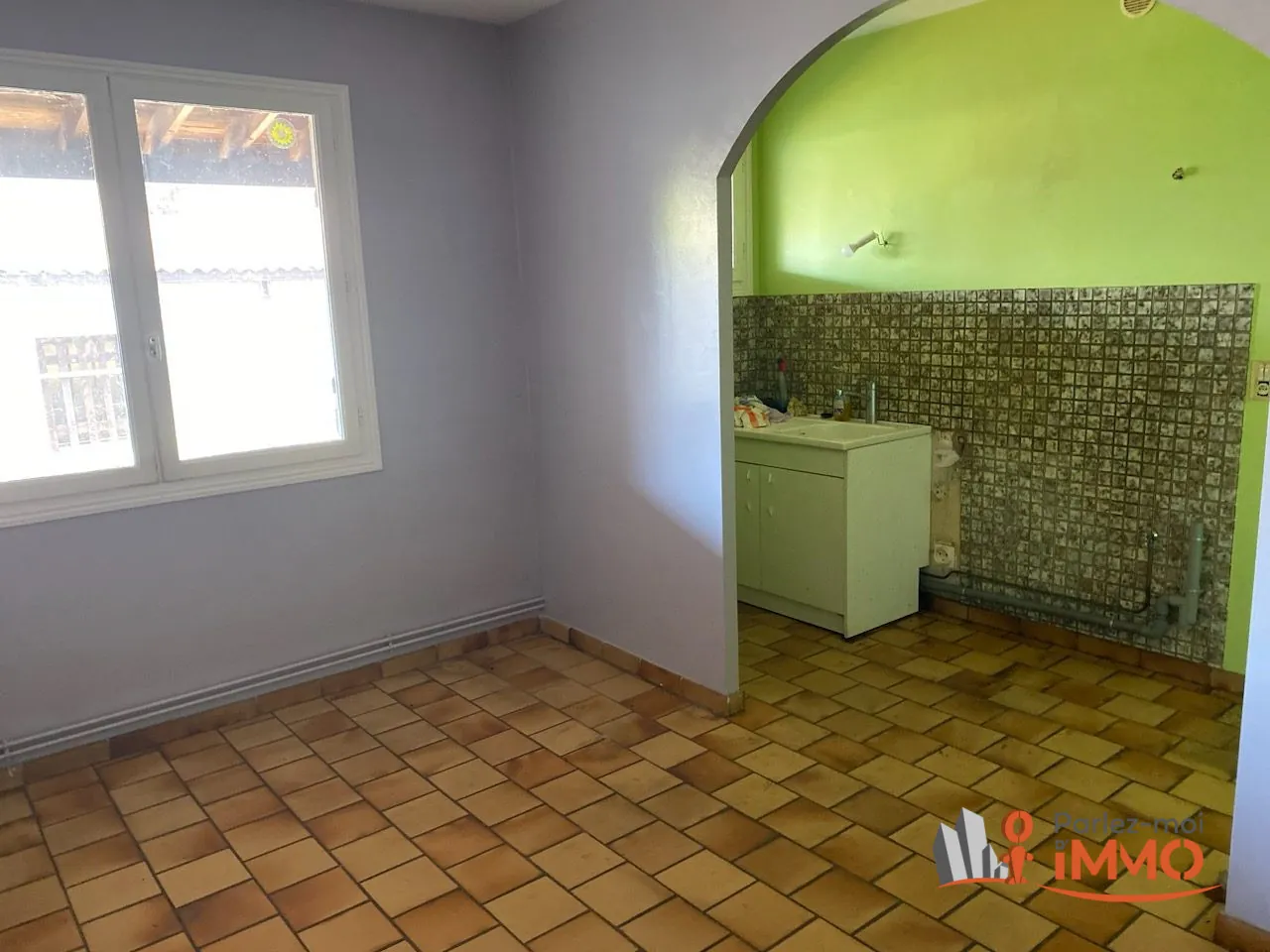 Spacieux appartement T4 avec terrasse à Chazelles-sur-Lyon 