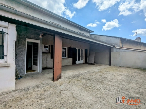 TERRASSE de 83m² ! Spacieux appartement T4 avec terrasse à Chazelles-sur-Lyon