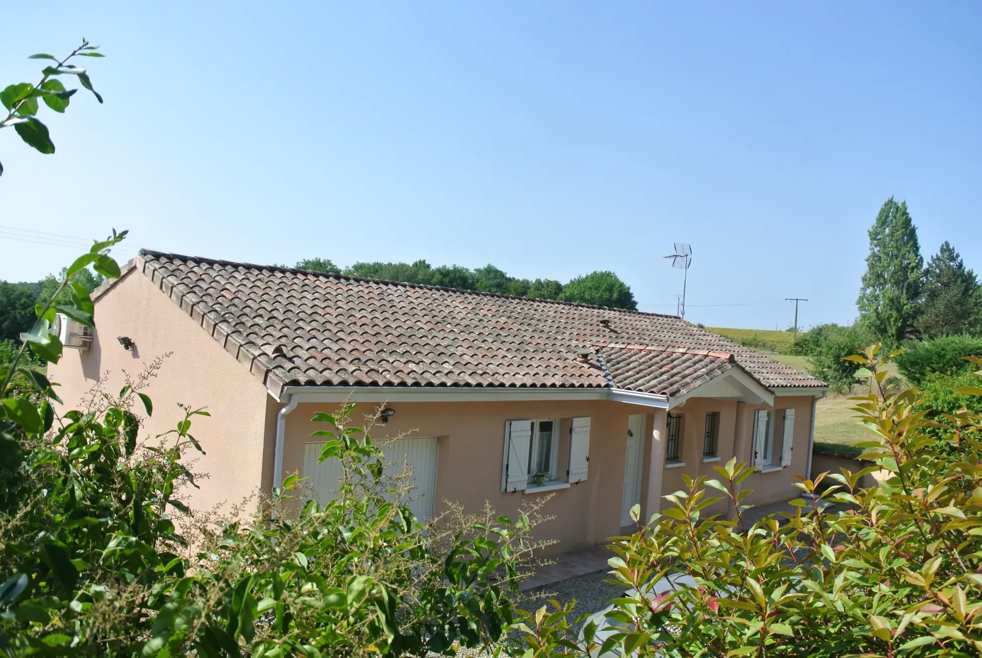Maison de plain-pied avec jardin et garage près de Marmande 