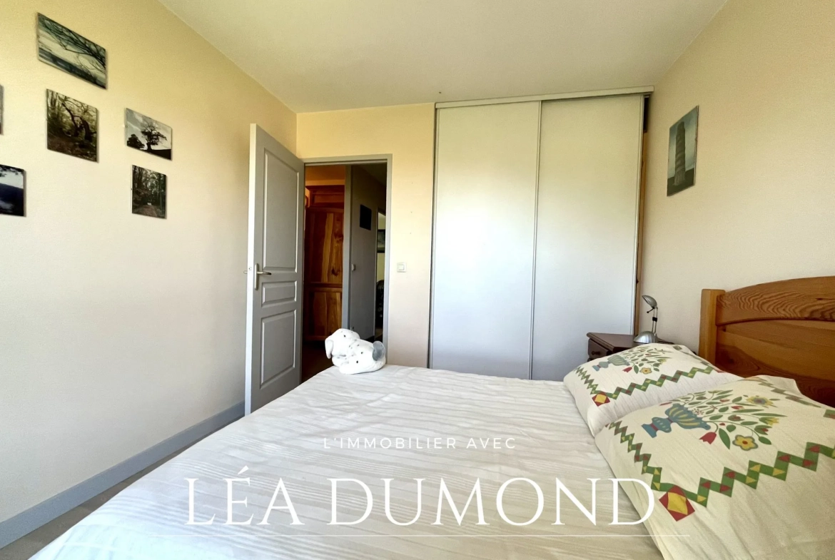 Appartement T3 à vendre à Saint-Romain-le-Puy avec terrasse et garage 