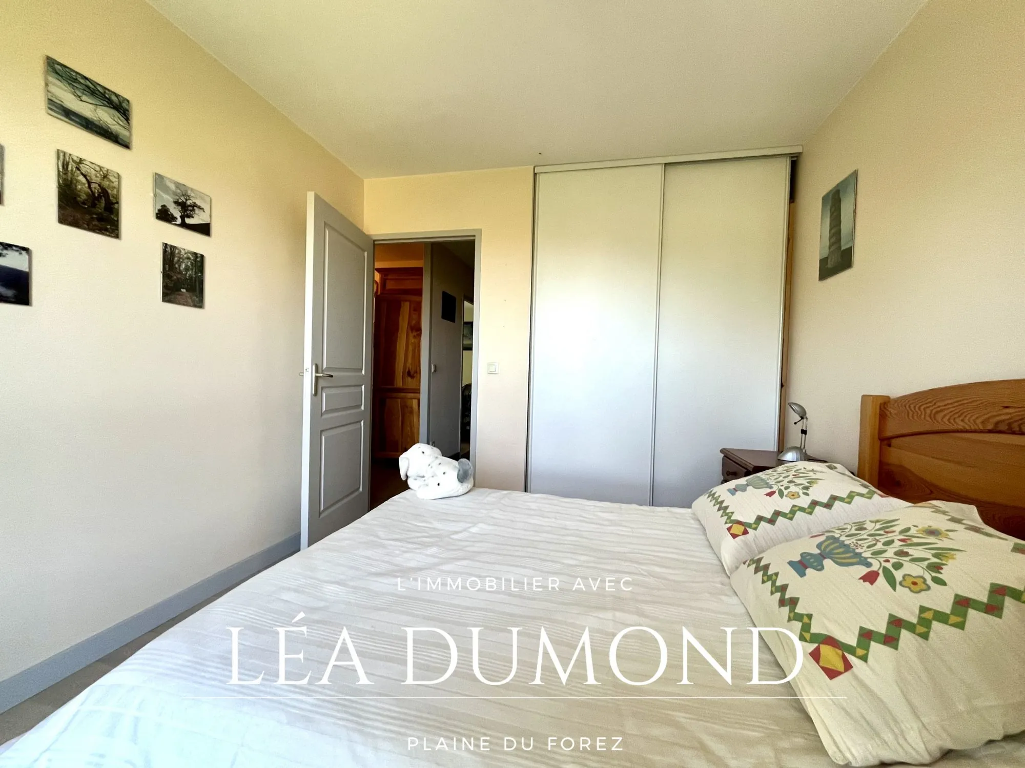 Appartement T3 à vendre à Saint-Romain-le-Puy avec terrasse et garage 