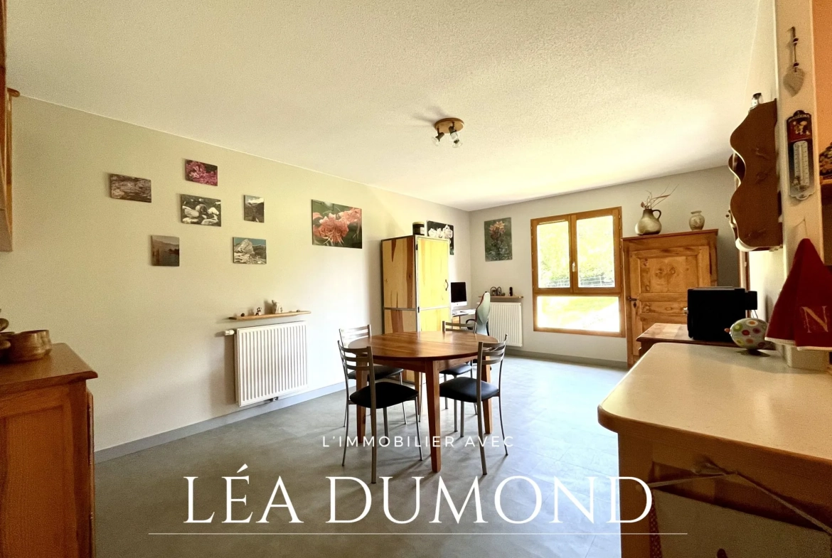 Appartement T3 à vendre à Saint-Romain-le-Puy avec terrasse et garage 