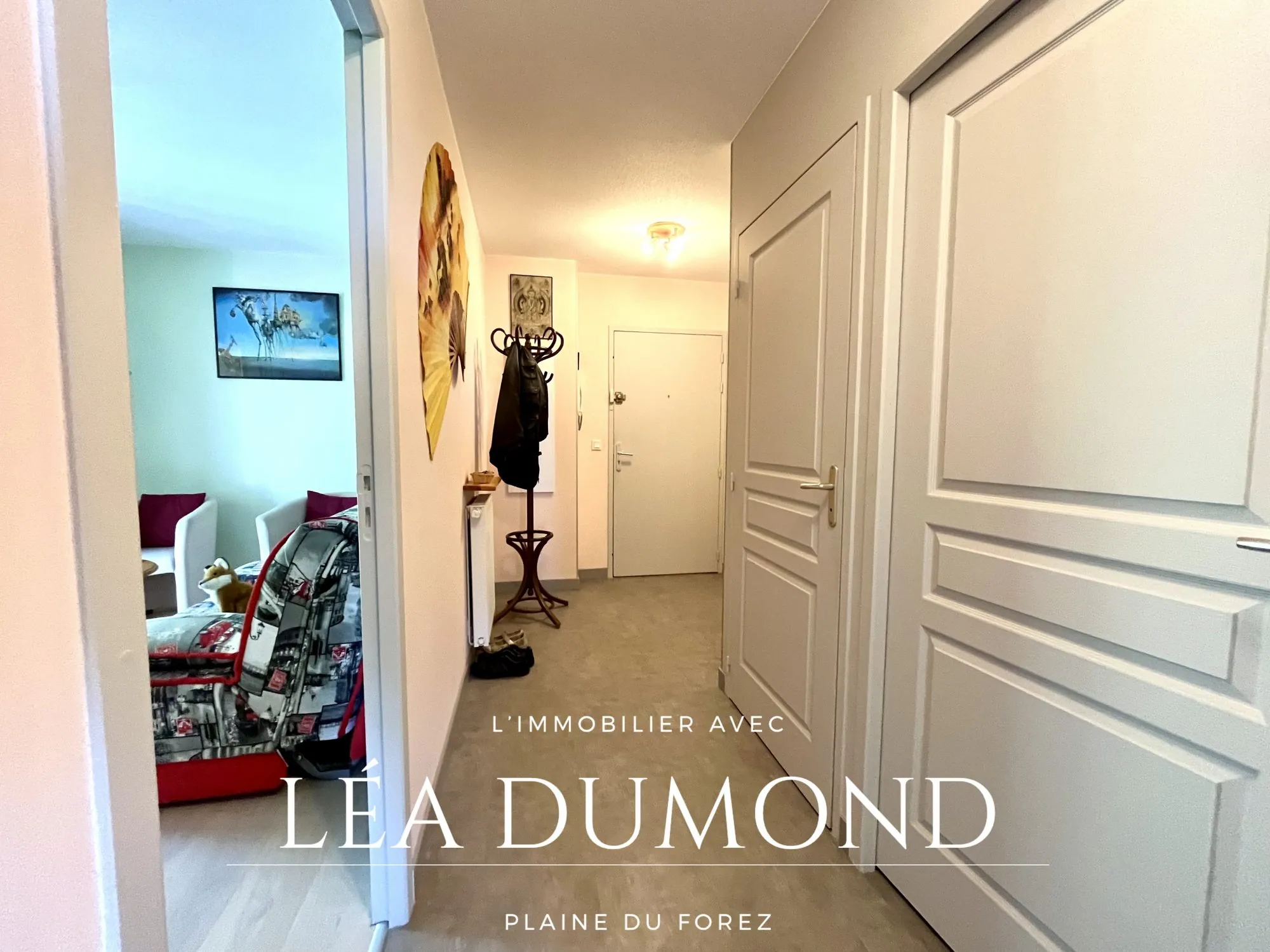 Appartement T3 à vendre à Saint-Romain-le-Puy avec terrasse et garage 
