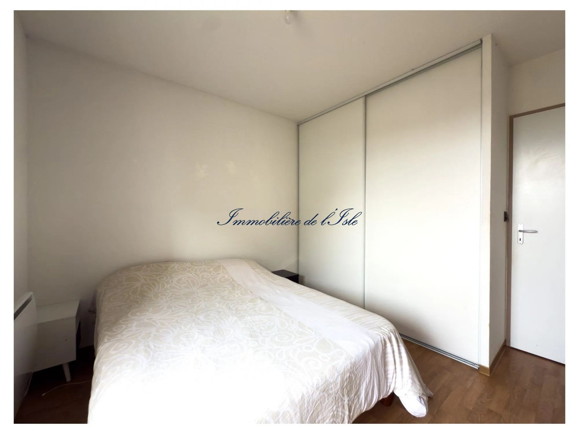 Appartement 3 pièces avec piscine et parking à Trélissac 