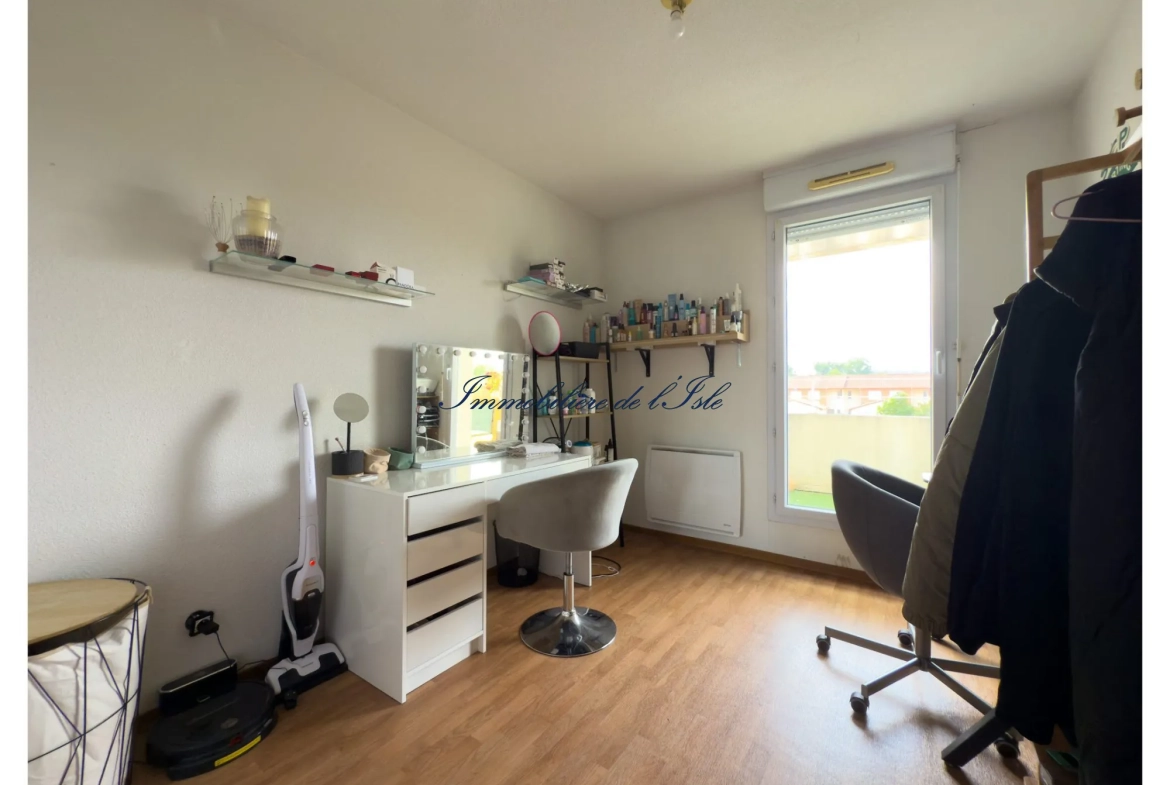 Appartement 3 pièces avec piscine et parking à Trélissac 