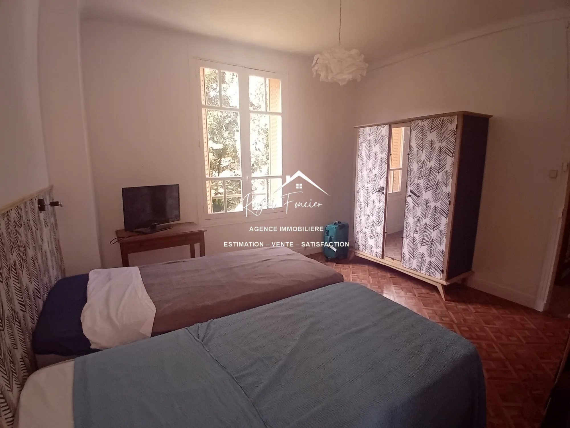Magnifique maison ancienne de 210 m² avec 8 chambres à La Roche-Posay 