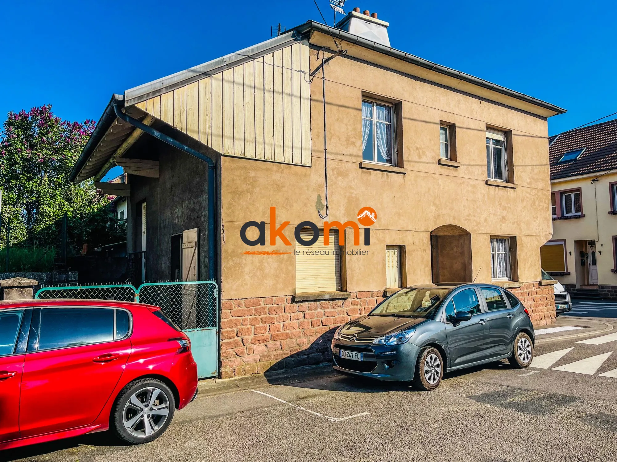 Maison 6 pièces à vendre à Raon-l'Étape avec terrain clos et potentiel d'aménagement 