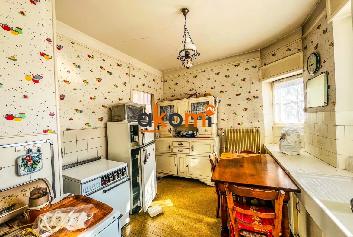 Maison 6 pièces à vendre à Raon-l'Étape avec terrain clos et potentiel d'aménagement 