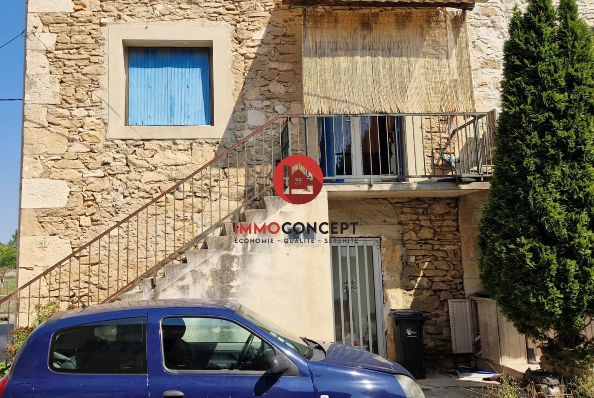 Maison avec local commercial à Goudargues - Investissement locatif rentable 