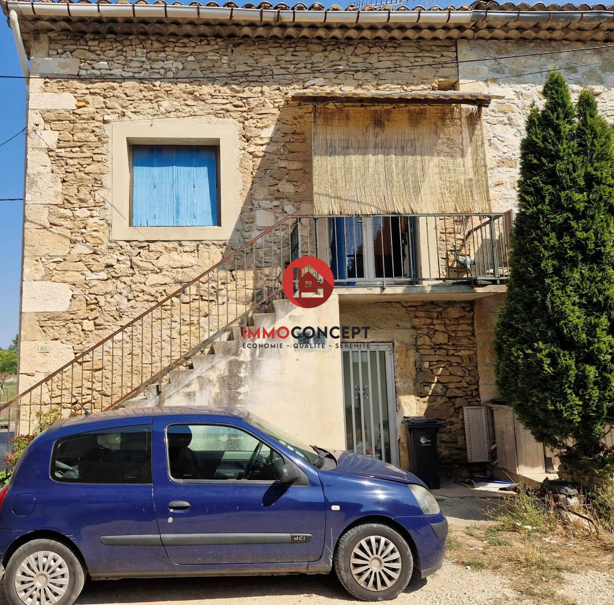 Maison avec local commercial à Goudargues - Investissement locatif rentable 