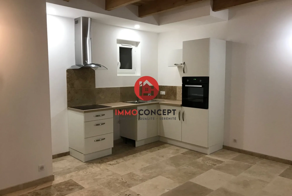 Maison avec local commercial à Goudargues - Investissement locatif rentable 