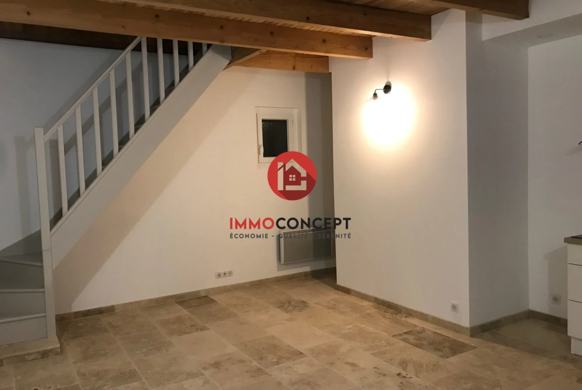 Maison avec local commercial à Goudargues - Investissement locatif rentable 