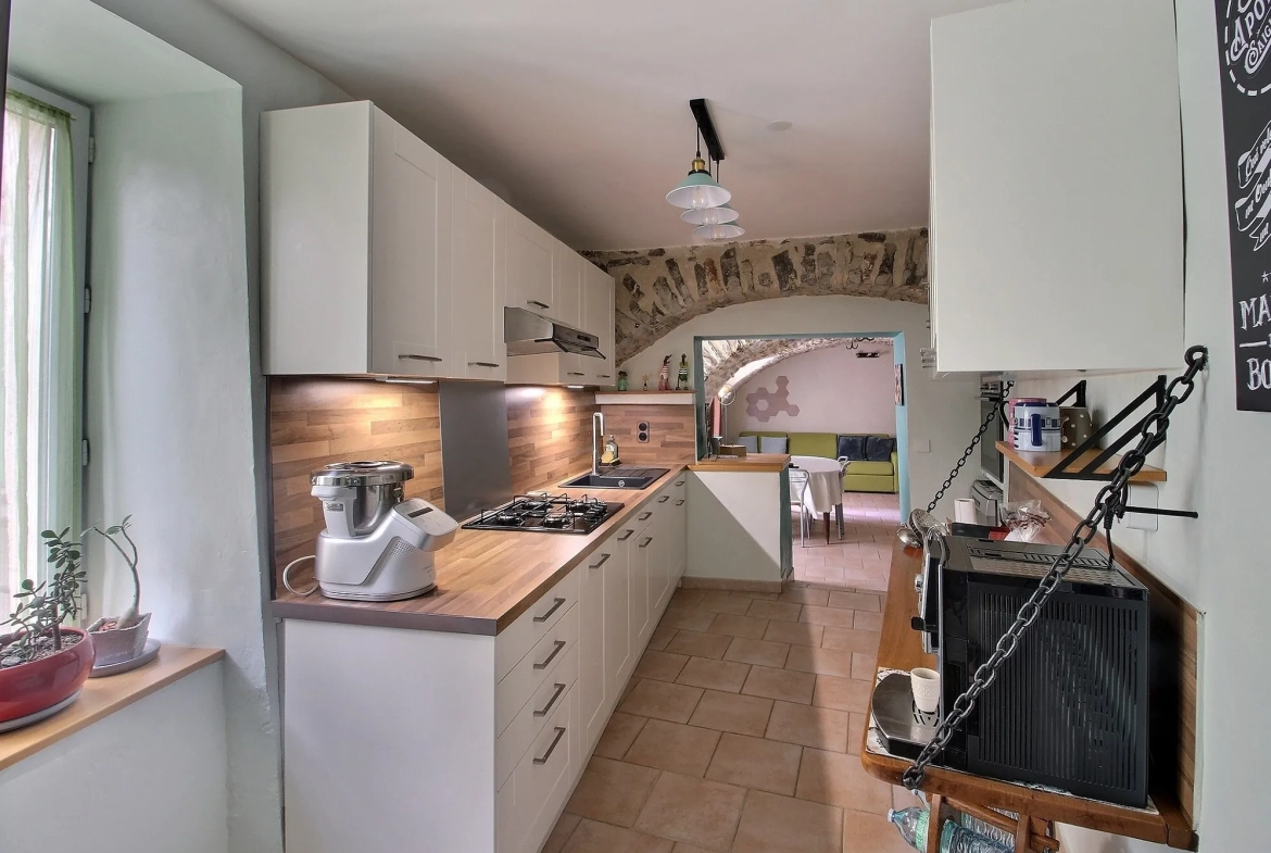 A vendre maison de village de 83,50 m² à Causse-de-la-Selle, charme ancien et confort moderne 