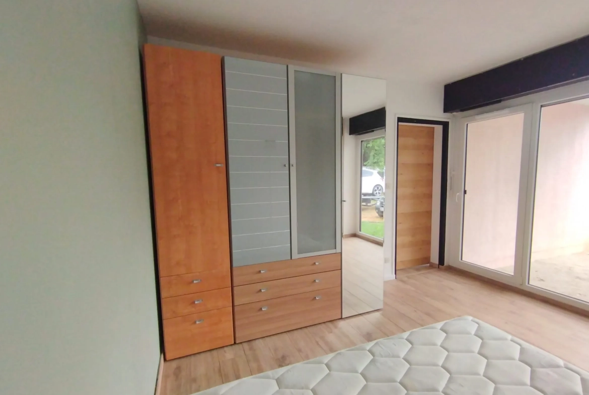 Appartement T2 à Gaillard proche frontière franco-suisse avec terrasse et cave 