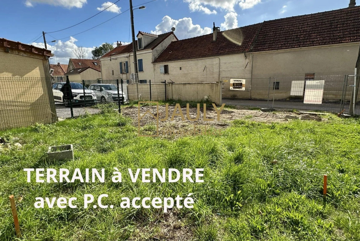 Terrain constructible à Congis-sur-Thérouanne avec permis de construire accepté pour 2024 