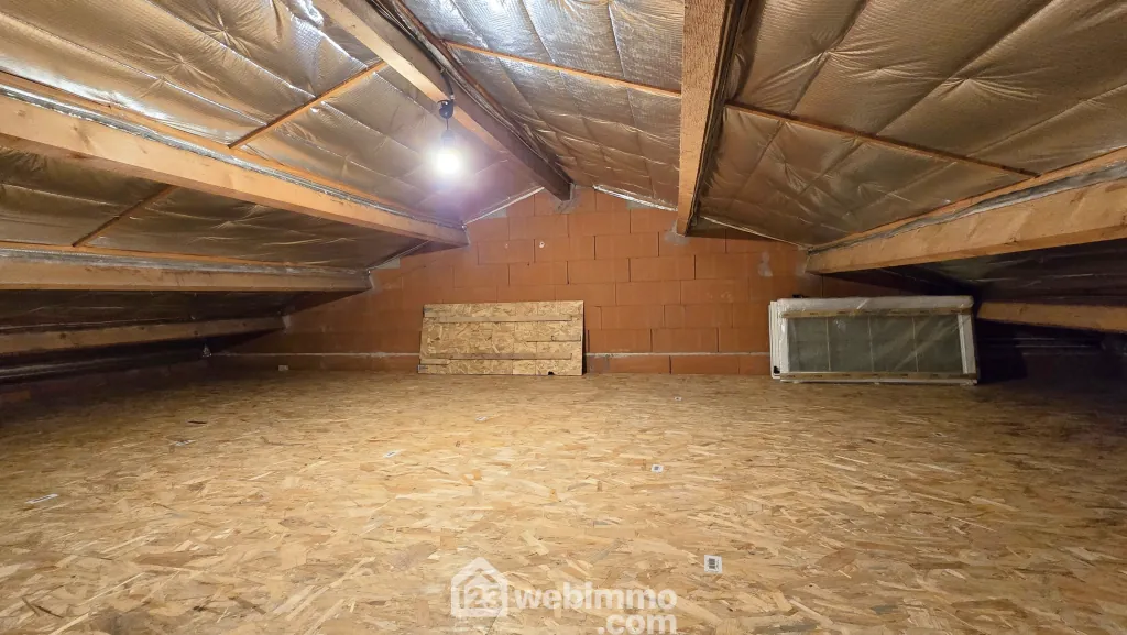 Maison de plain-pied à Fontaine-le-Comte de 103 m² avec 3 chambres 