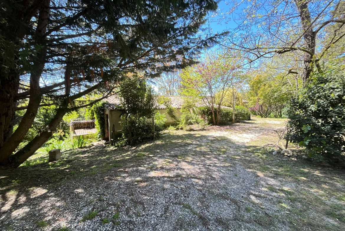 Maison ancienne à Apt de 150 m² avec travaux à prévoir 
