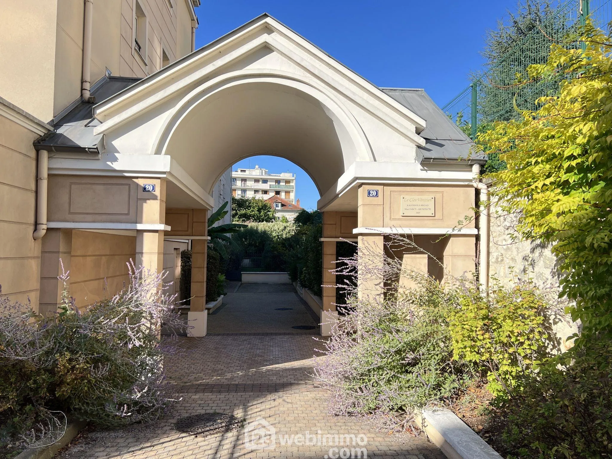 Bel appartement T2 de 45,68 m² avec terrasse et parking à Choisy-le-Roi 