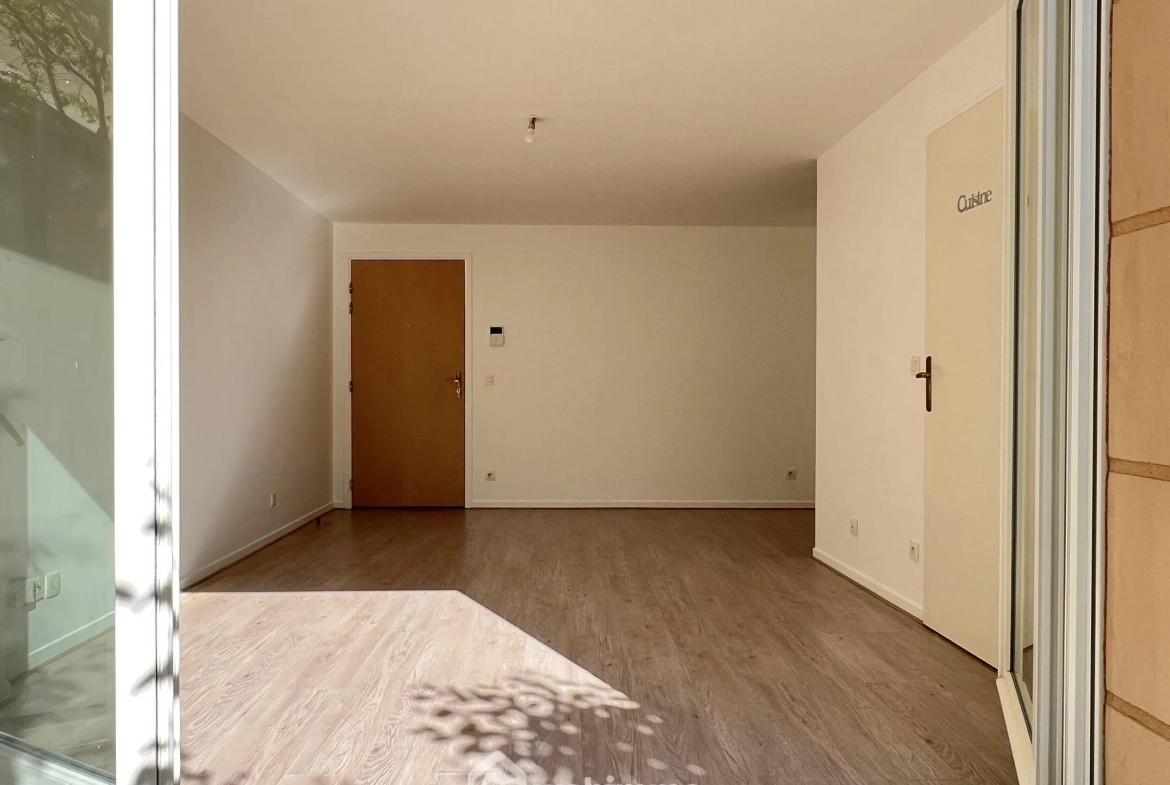 Bel appartement T2 de 45,68 m² avec terrasse et parking à Choisy-le-Roi 