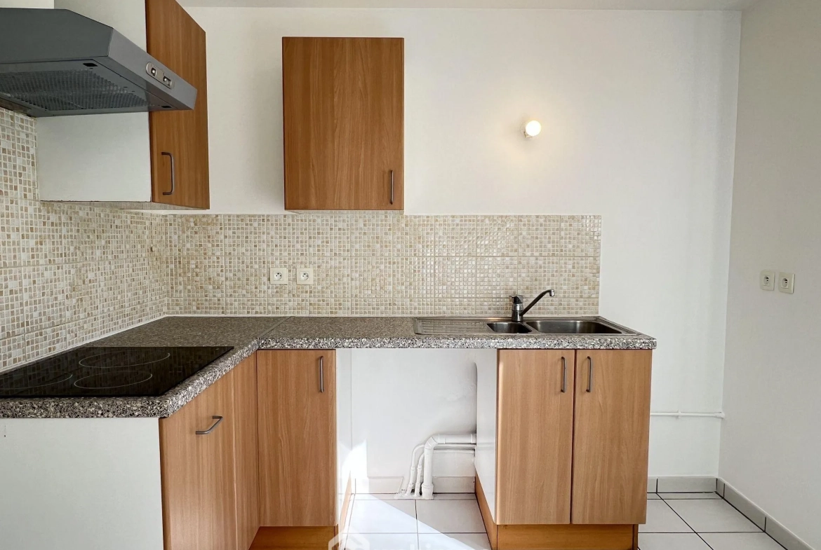 Bel appartement T2 de 45,68 m² avec terrasse et parking à Choisy-le-Roi 