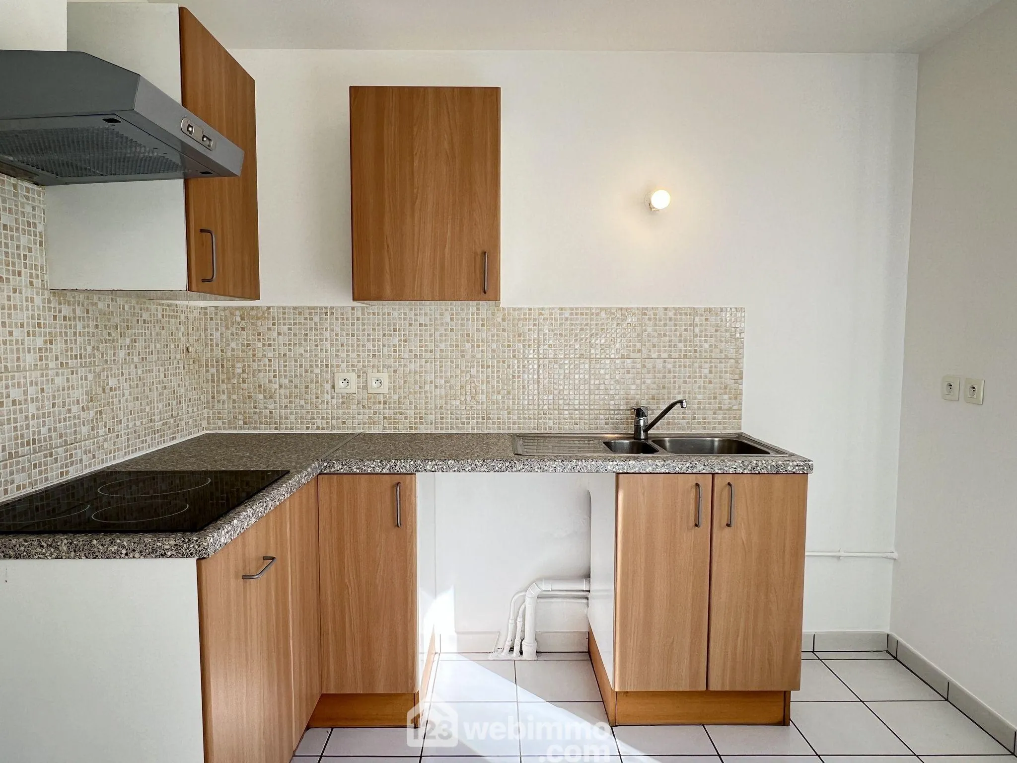 Bel appartement T2 de 45,68 m² avec terrasse et parking à Choisy-le-Roi 