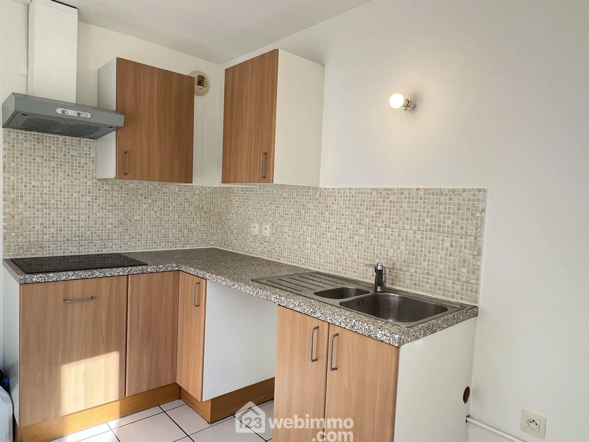 Bel appartement T2 de 45,68 m² avec terrasse et parking à Choisy-le-Roi 