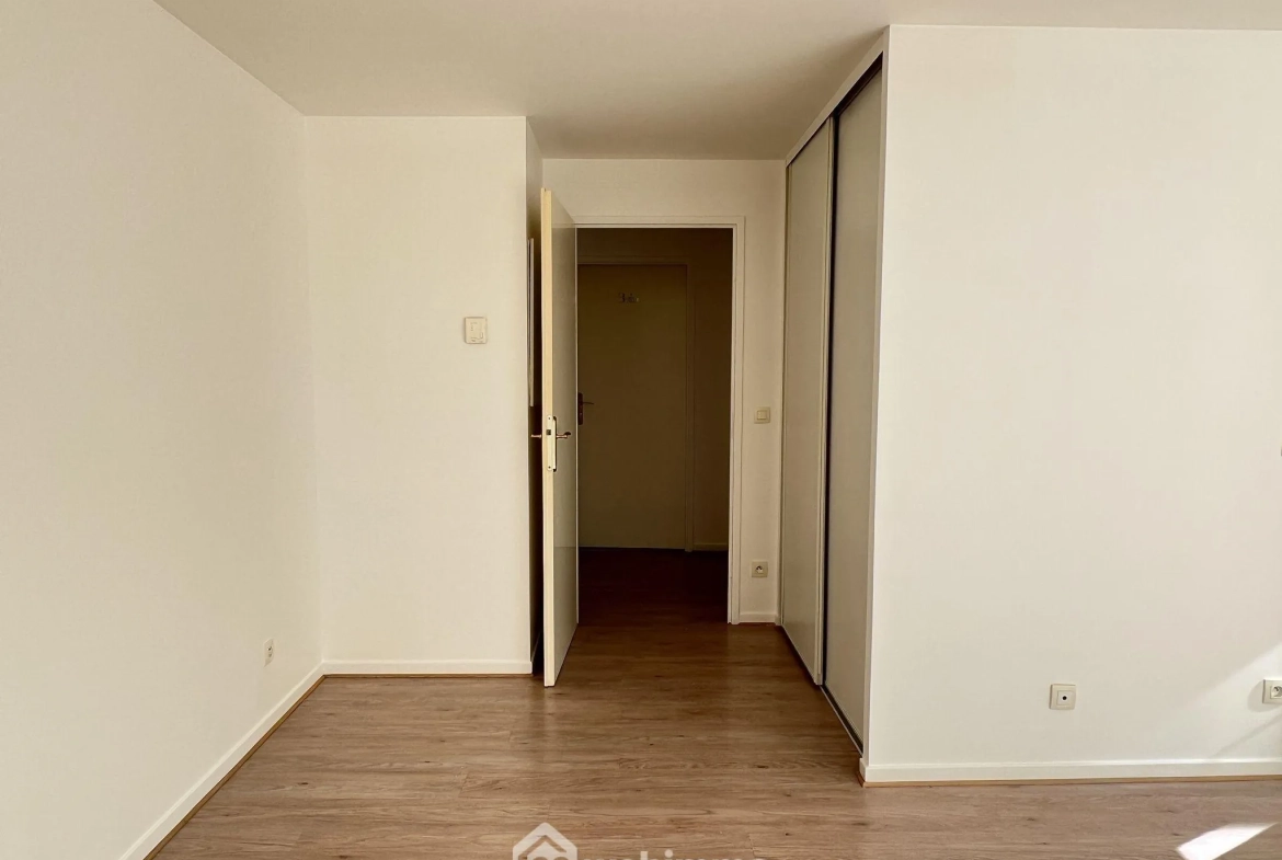 Bel appartement T2 de 45,68 m² avec terrasse et parking à Choisy-le-Roi 