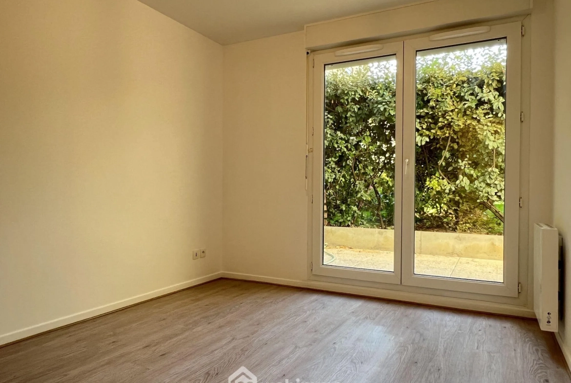 Bel appartement T2 de 45,68 m² avec terrasse et parking à Choisy-le-Roi 
