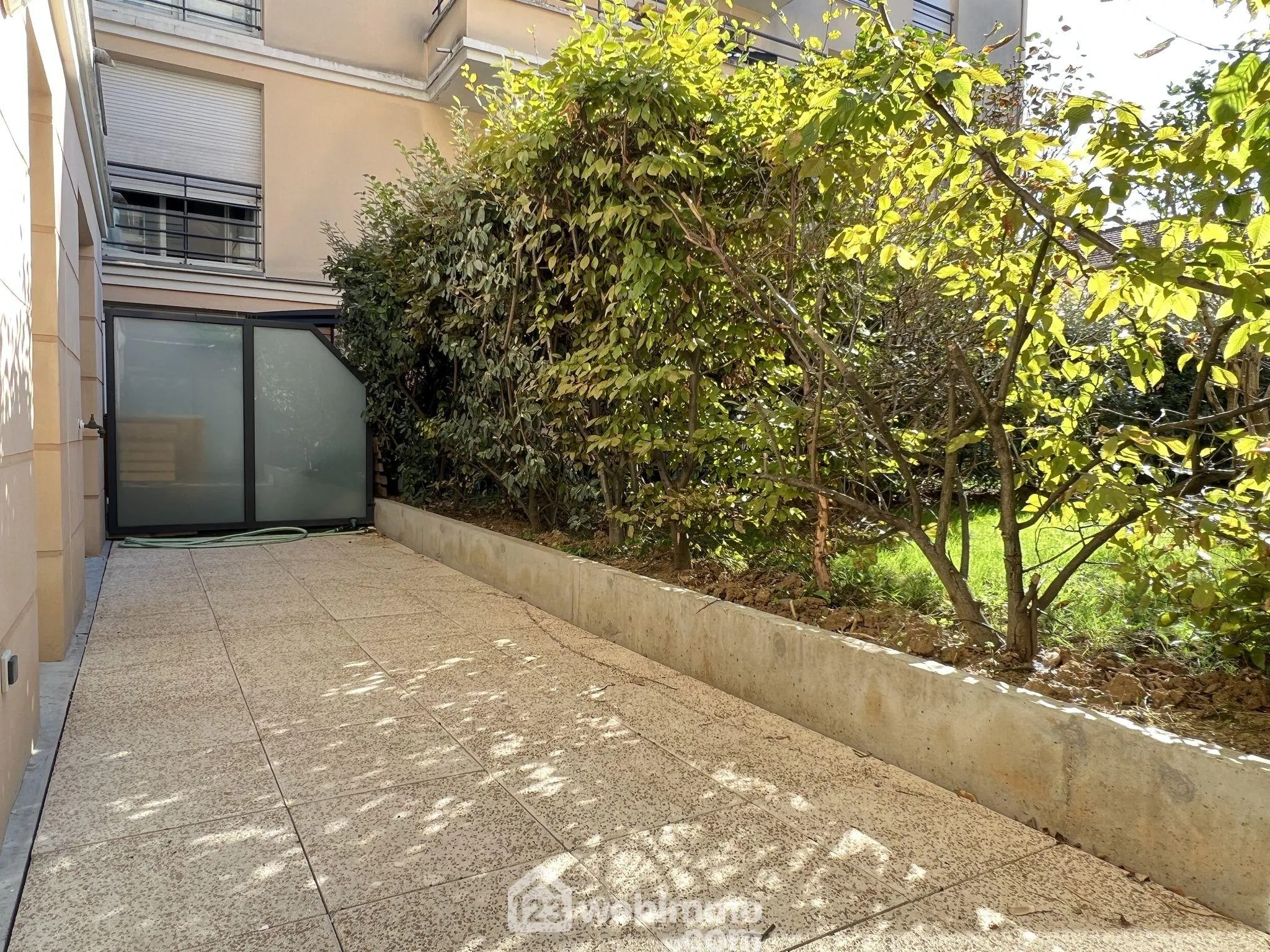 Bel appartement T2 de 45,68 m² avec terrasse et parking à Choisy-le-Roi 