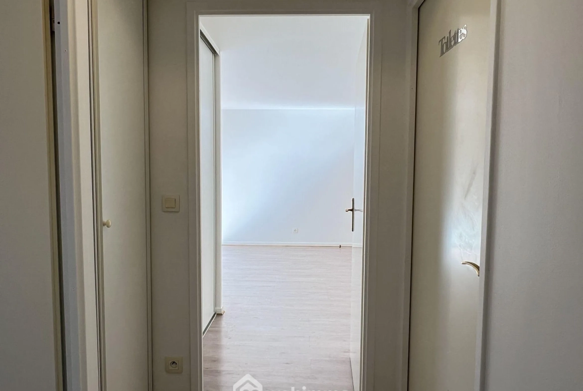 Bel appartement T2 de 45,68 m² avec terrasse et parking à Choisy-le-Roi 