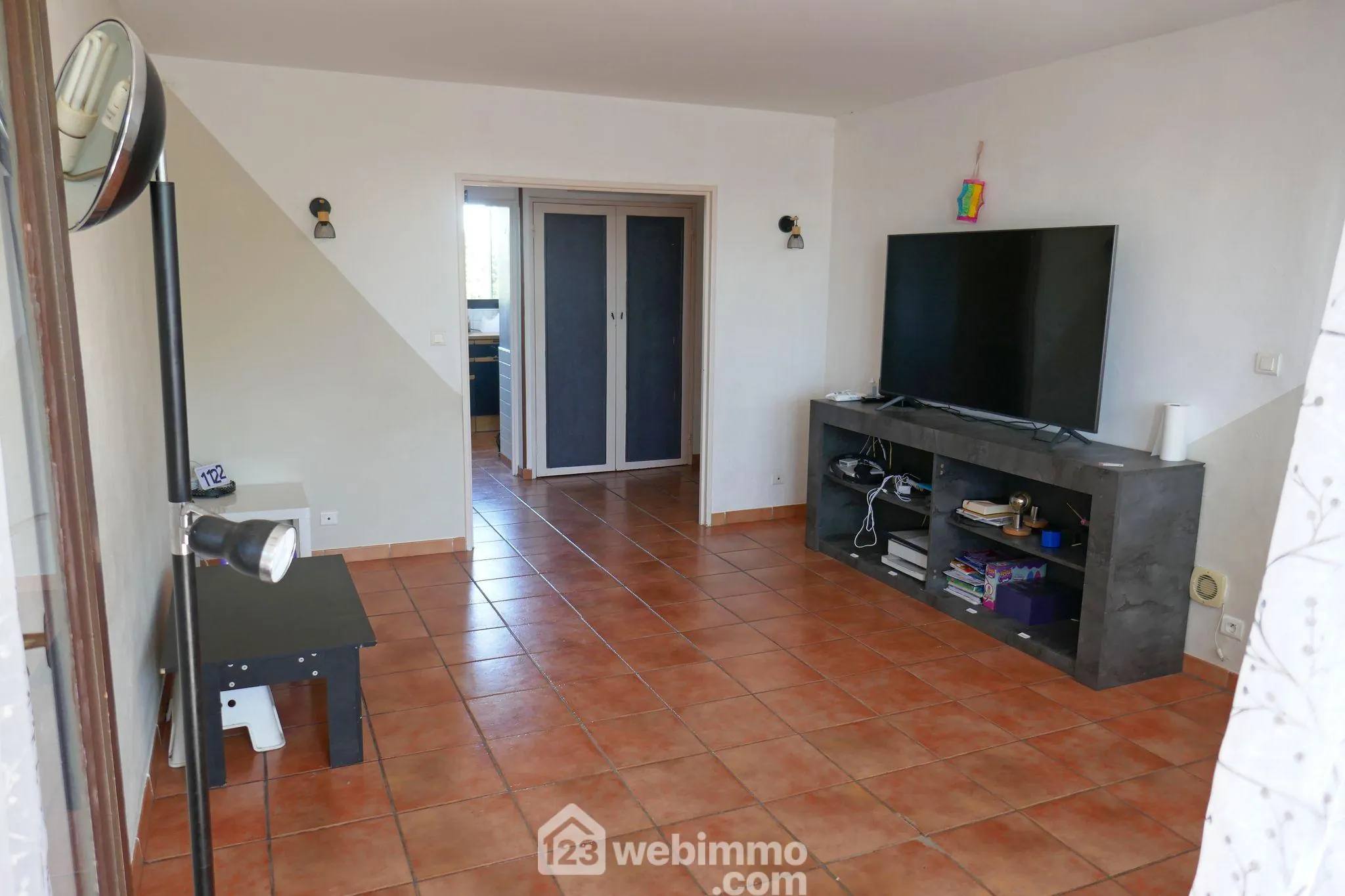 Appartement T4 de 73 m² avec terrasse à Arles - Secteur Trébon 