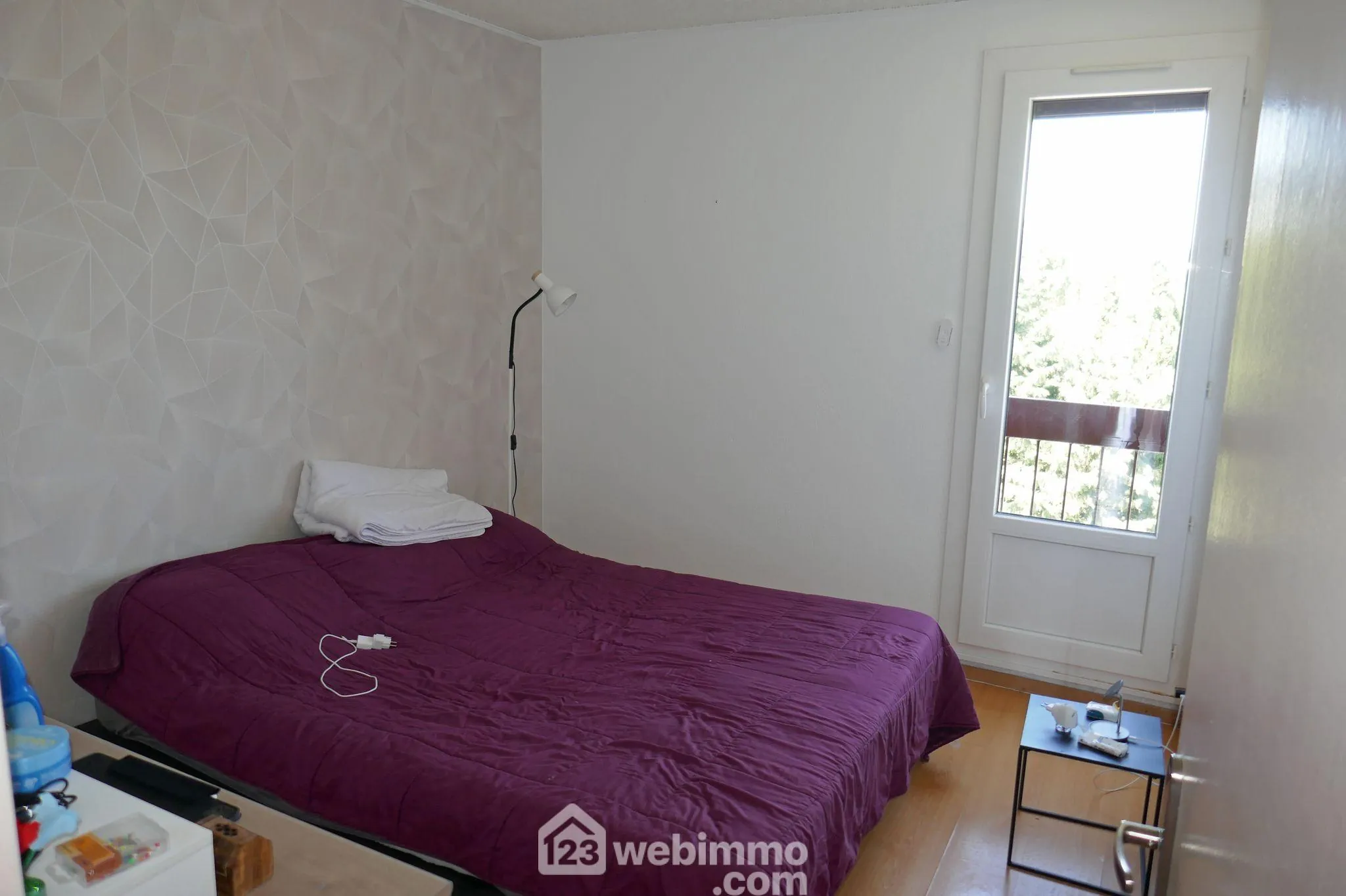 Appartement T4 de 73 m² avec terrasse à Arles - Secteur Trébon 