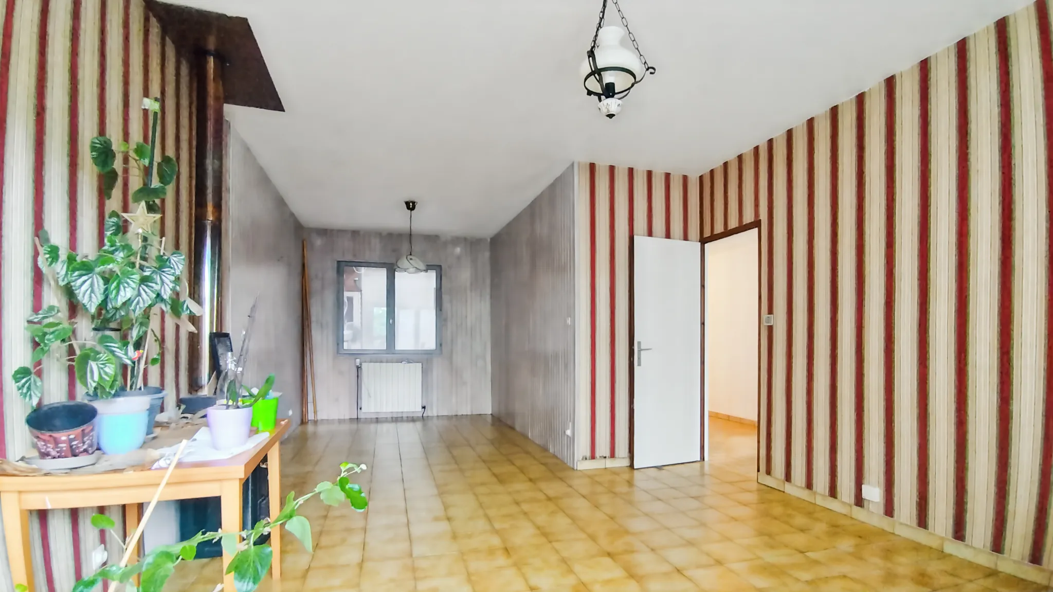 Ensemble immobilier à La Barde avec potentiel de rénovation et développement 