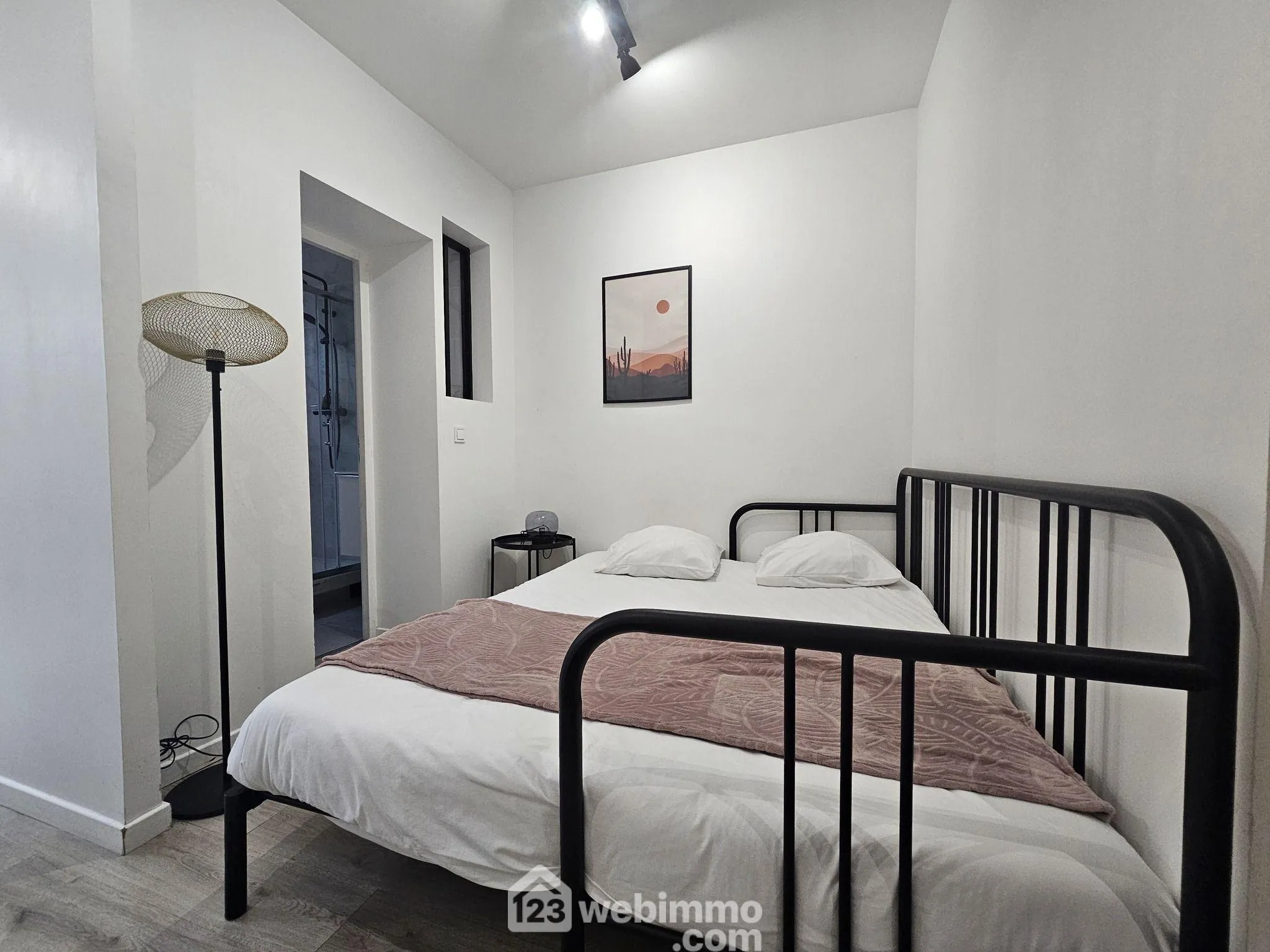 Studio meublé de 21m² à Reims, emplacement privilégié, opportunité d'investissement 