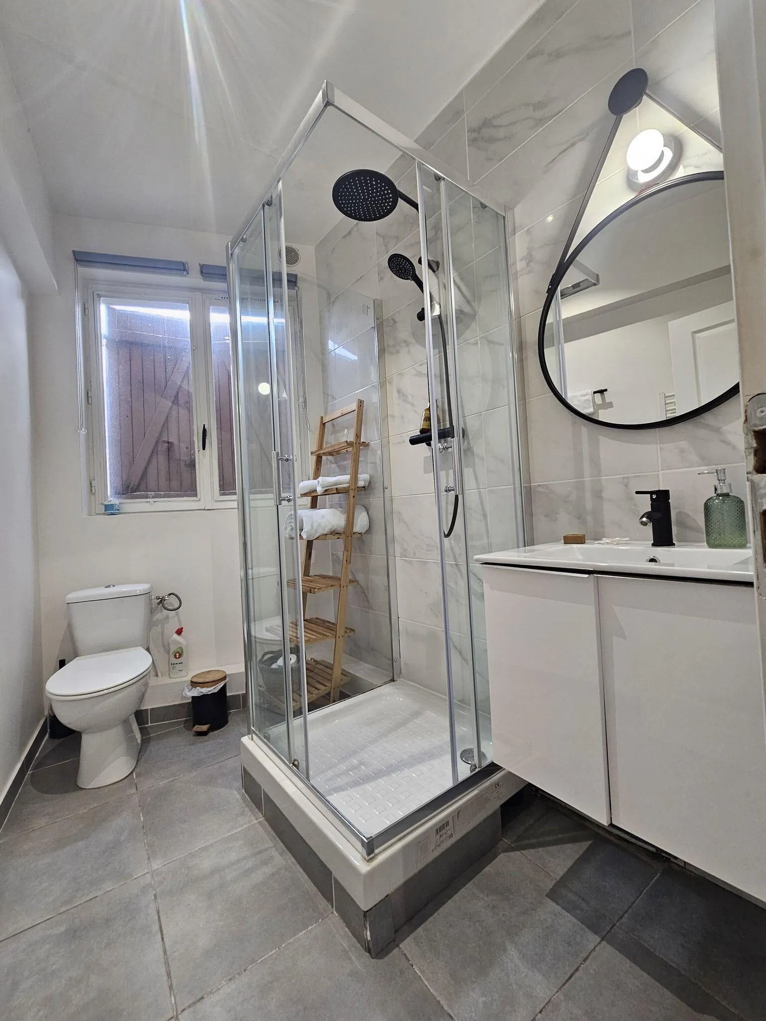Studio meublé de 21m² à Reims, emplacement privilégié, opportunité d'investissement 