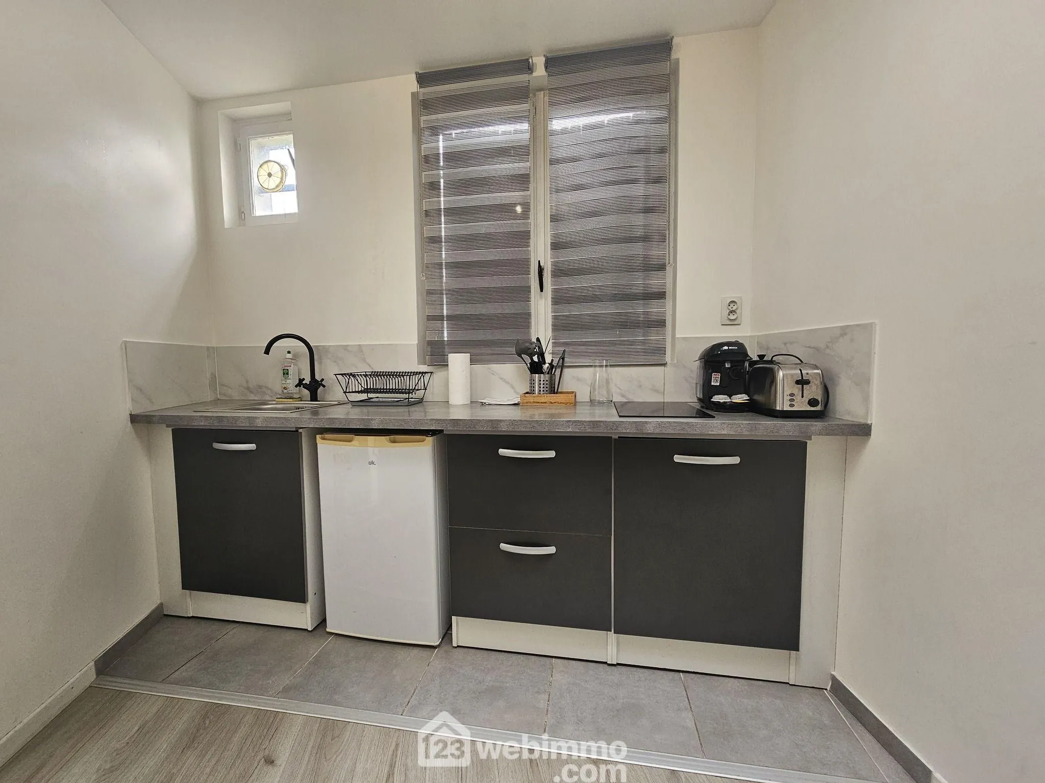 Studio meublé de 21m² à Reims, emplacement privilégié, opportunité d'investissement 