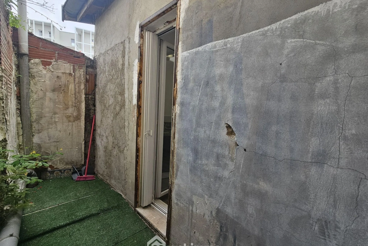 Studio meublé de 21m² à Reims, emplacement privilégié, opportunité d'investissement 