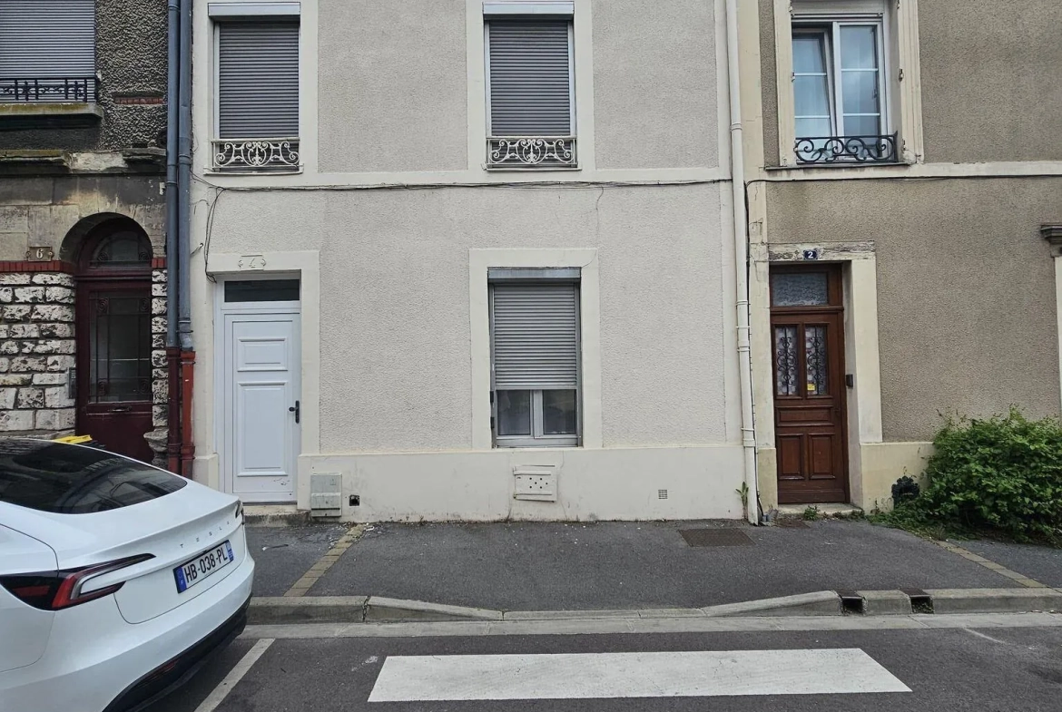 Studio meublé de 21m² à Reims, emplacement privilégié, opportunité d'investissement 