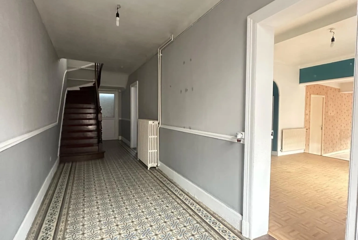 Charmante maison de 136 m² à vendre à Crép y avec jardin et grand espace 