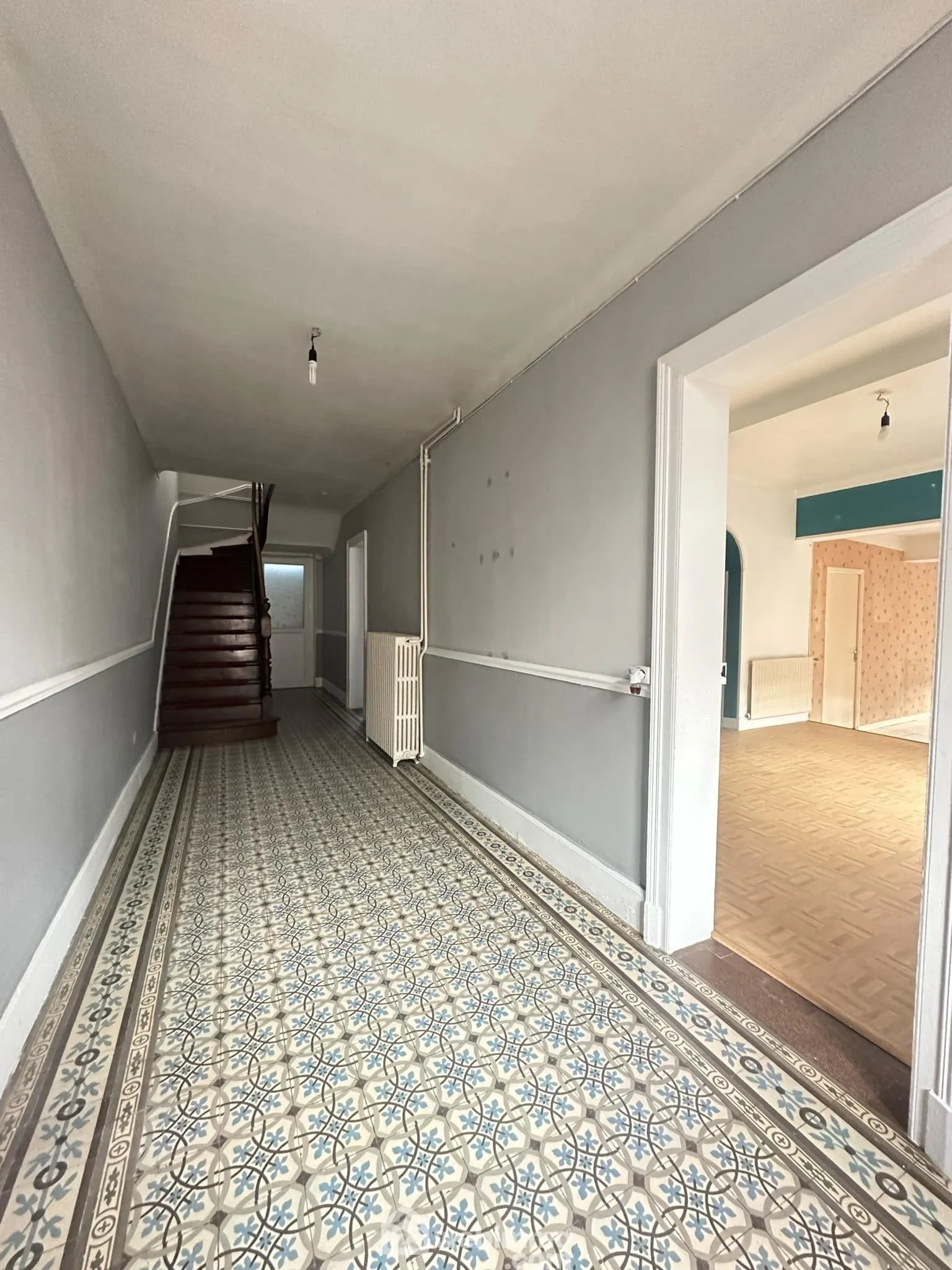 Charmante maison de 136 m² à vendre à Crép y avec jardin et grand espace 