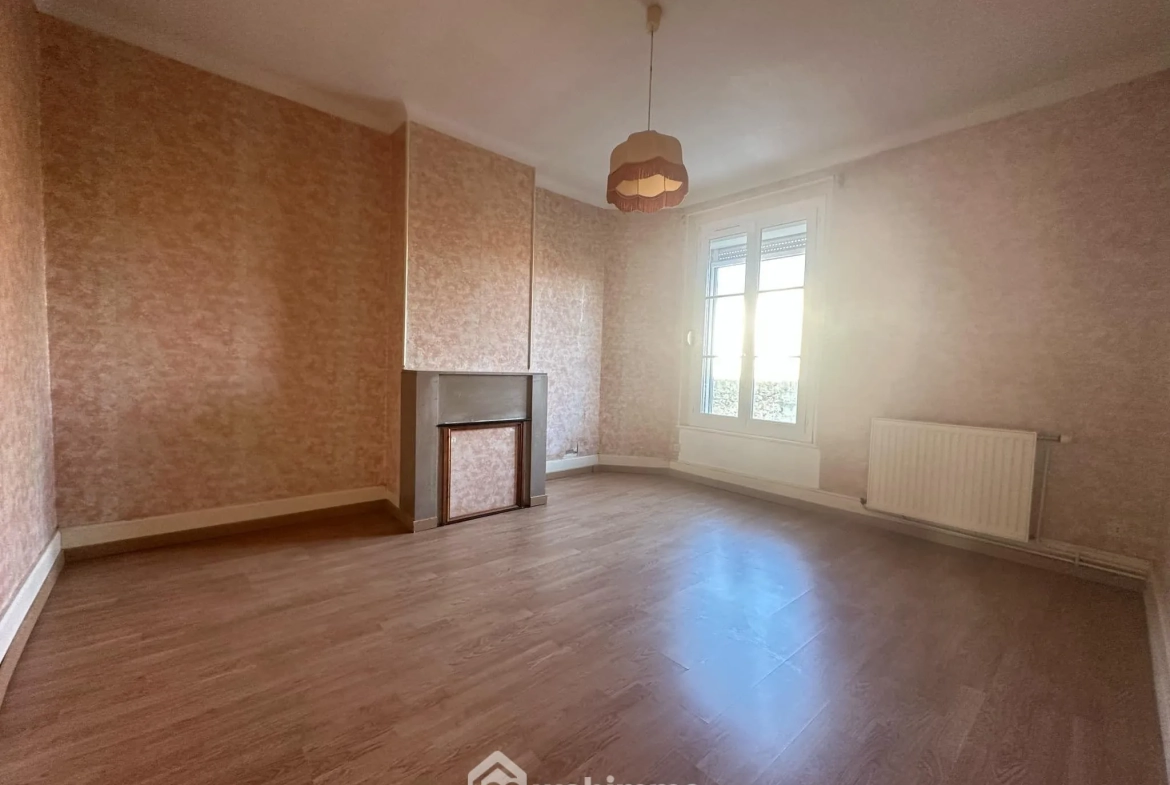 Charmante maison de 136 m² à vendre à Crép y avec jardin et grand espace 