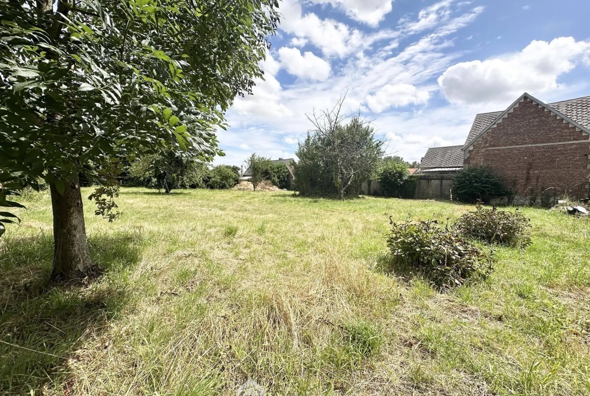 Terrain à bâtir de 1298 m² à Mortiers, calme et idéal pour votre projet immobilier 