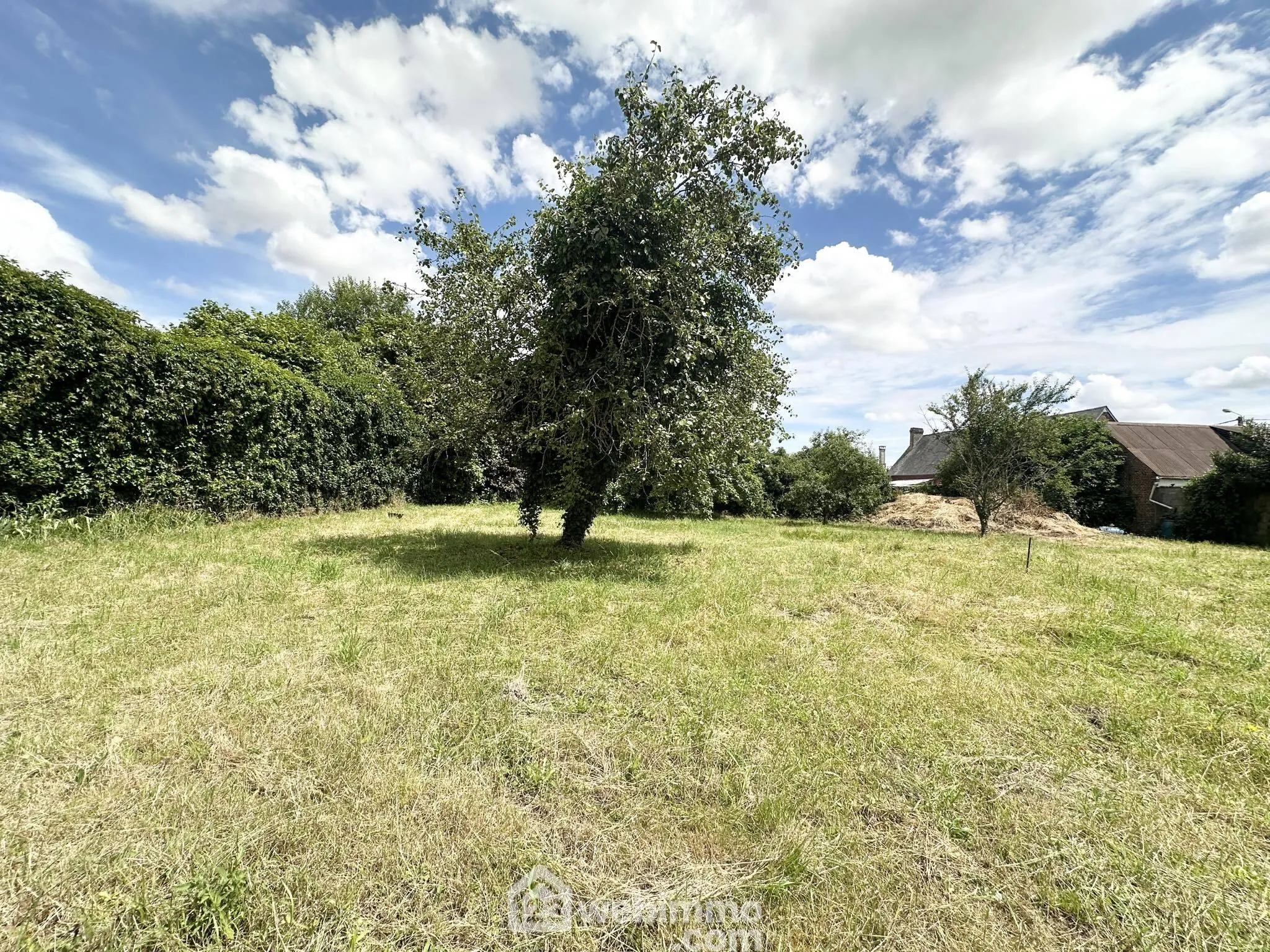 Terrain à bâtir de 1298 m² à Mortiers, calme et idéal pour votre projet immobilier 