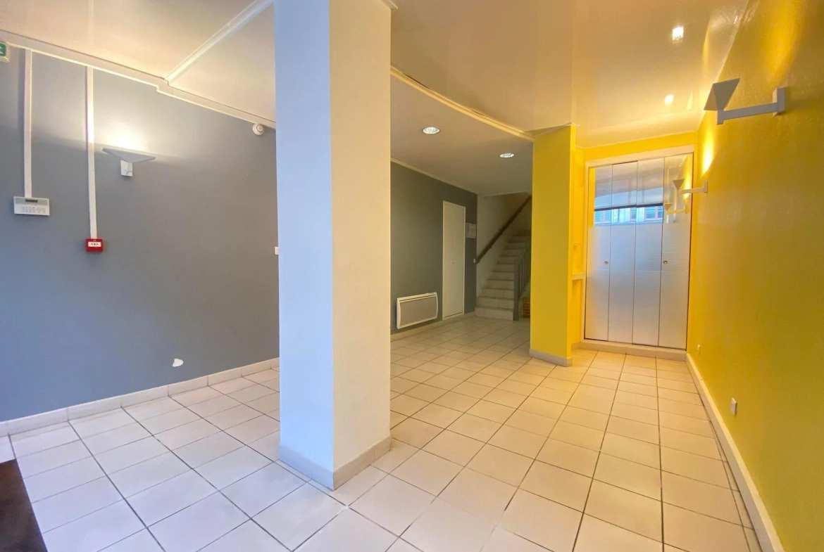 Local commercial ou professionnel de 150 m² à Laon avec possibilité d'extension 